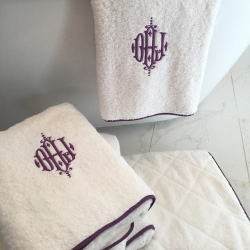 Matouk Cairo Scallop Piped Bath Towels-Monogrammed - Bella Lino Linens