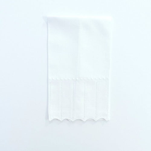 Scallop Edge Dot Linen Guest Towel - Bella Lino Linens