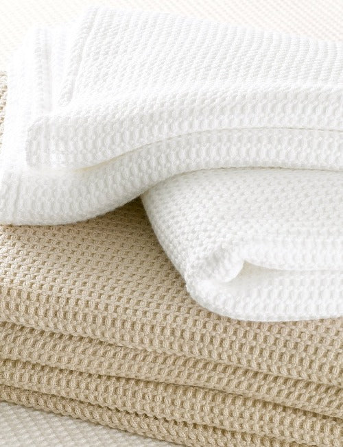 Chatham by Matouk Waffle Blanket Bella Lino Linens